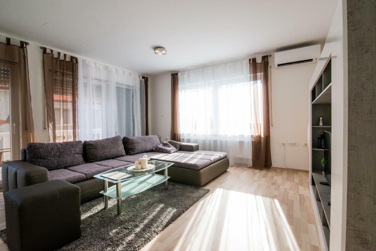 Ferienhaus Bucic บูเย ภายนอก รูปภาพ