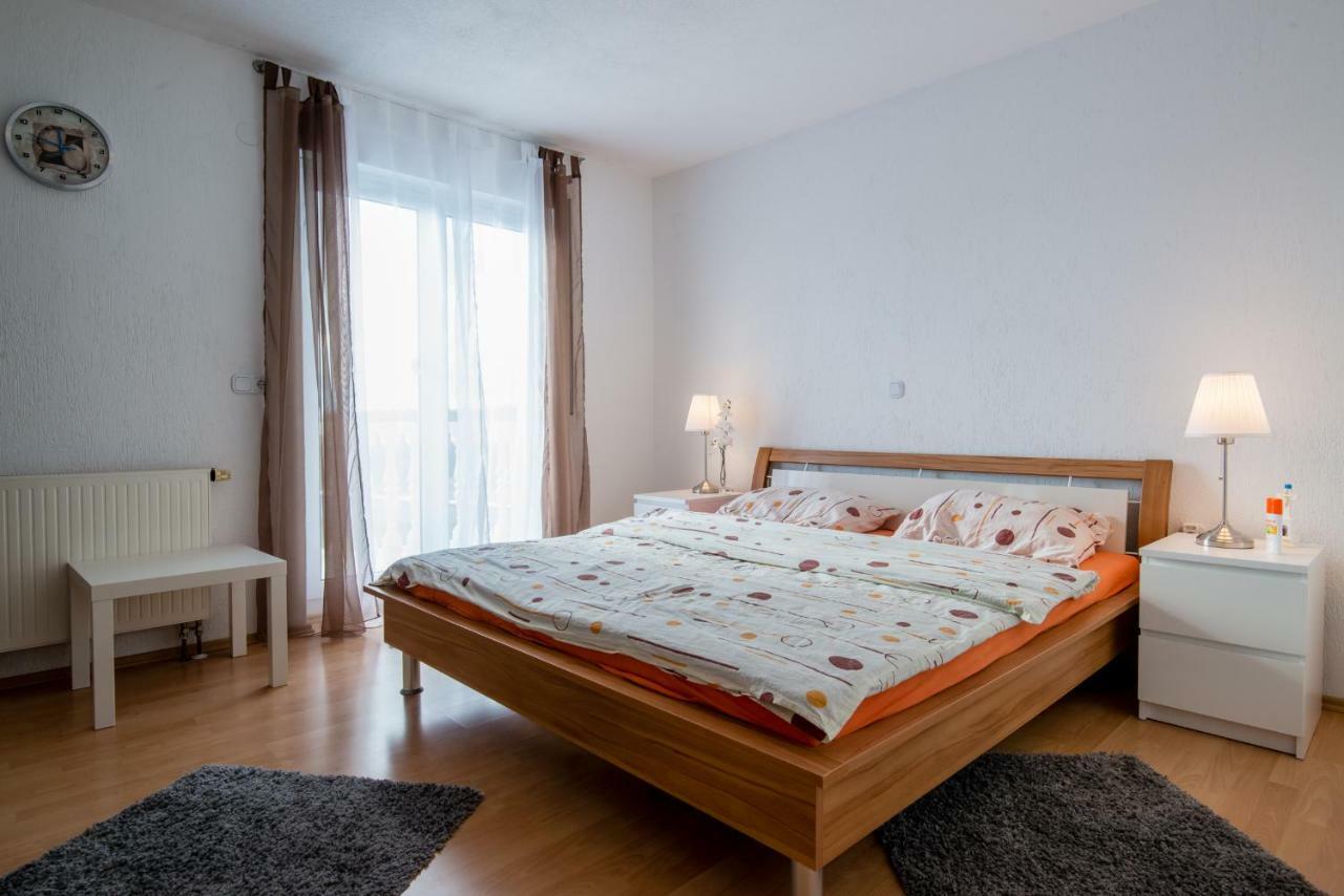 Ferienhaus Bucic บูเย ภายนอก รูปภาพ