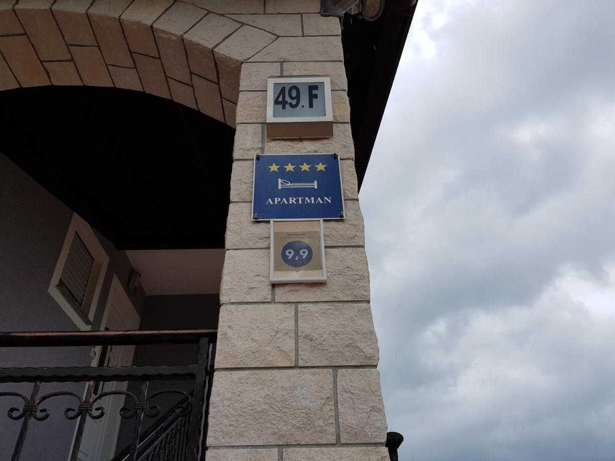 Ferienhaus Bucic บูเย ภายนอก รูปภาพ